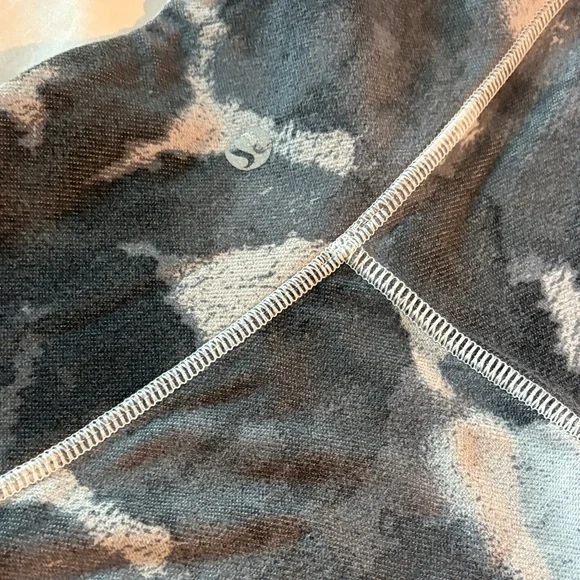 Gray and Black Tie-Dye lululemon Leggings - Picture 2 of 6
